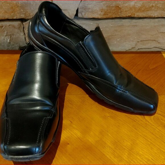 Steve Madden Black Men's Sz 9 Loafer Driving Shoe Vegan Leather Grippy Sole - Picture 1 of 6